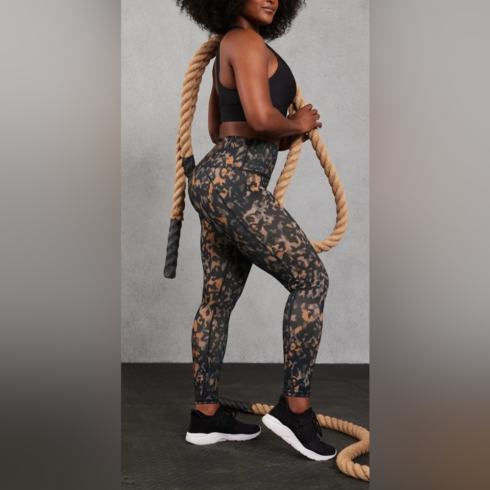 Fabletics Define PowerHold High-Waisted Leggings animal print size XXL